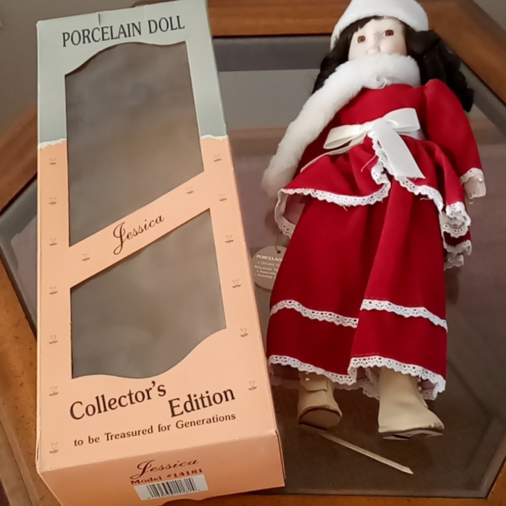 NWT Vintage Porcelain Doll - Picture 6 of 9